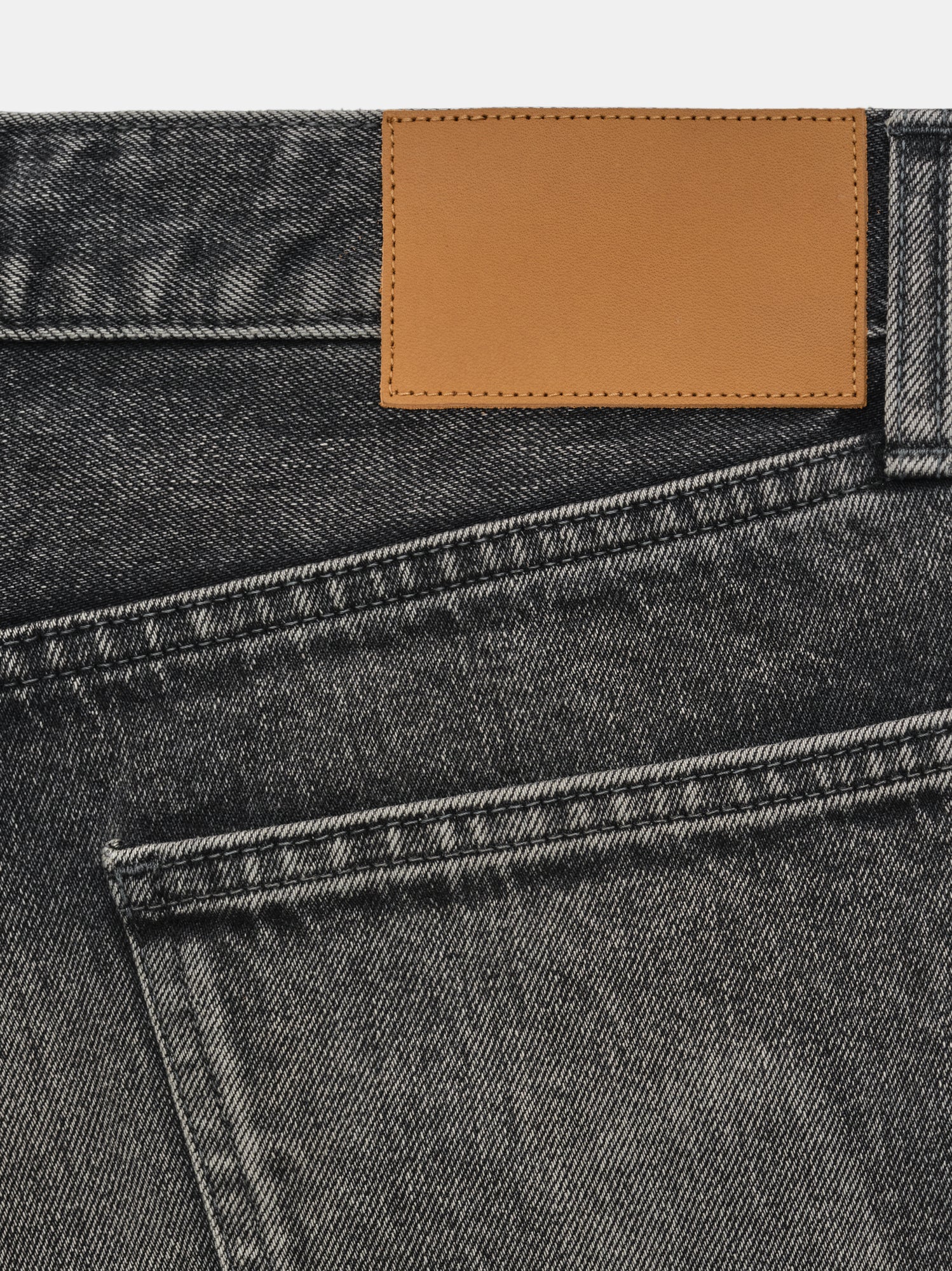 STRAIGHT LEG JEANS IN EL DORADO WASH