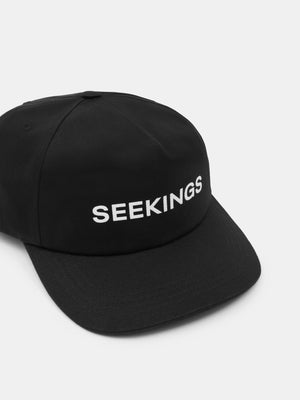 SEEKINGS LOGO CAP IN BLACK