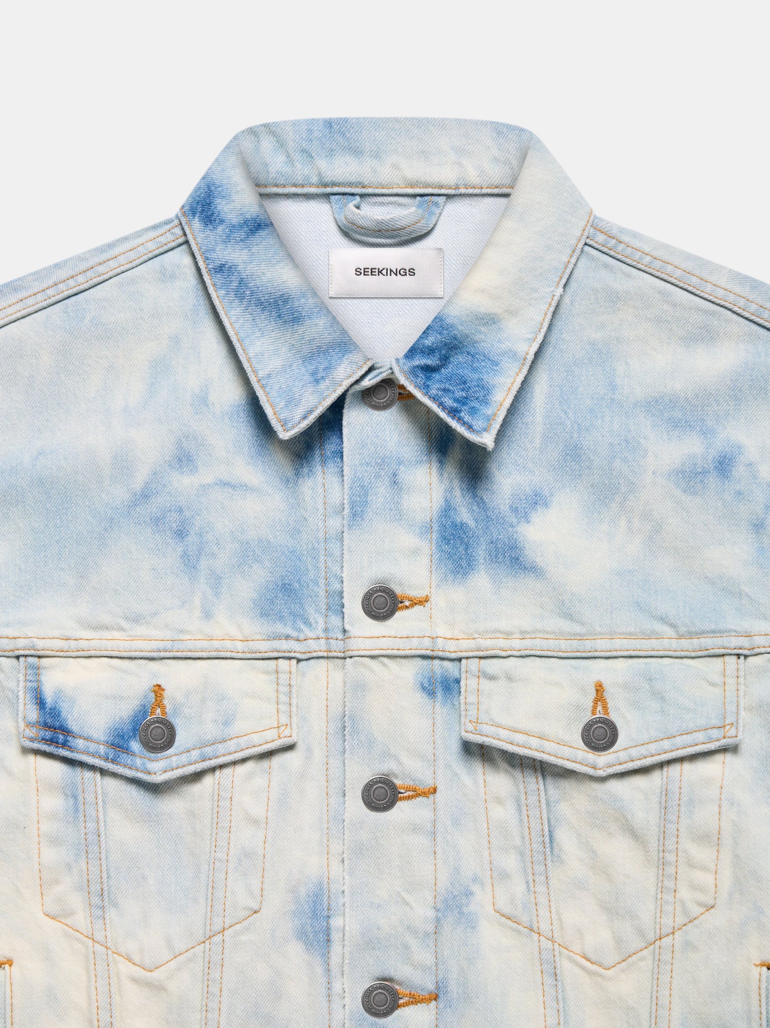 trucker jacket in bleached sky denim